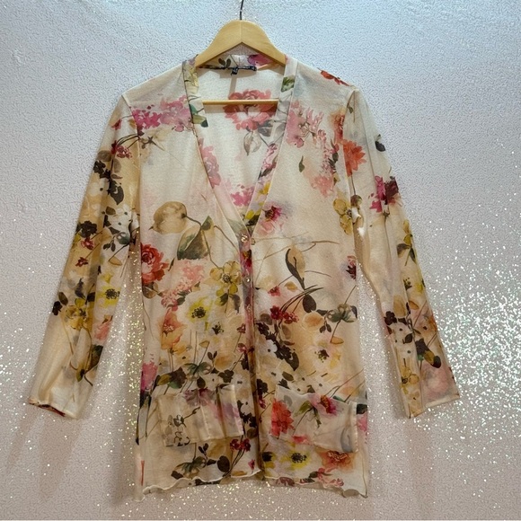 Tricot Chic floral button down cardigan size 12 women’s - Picture 15 of 16